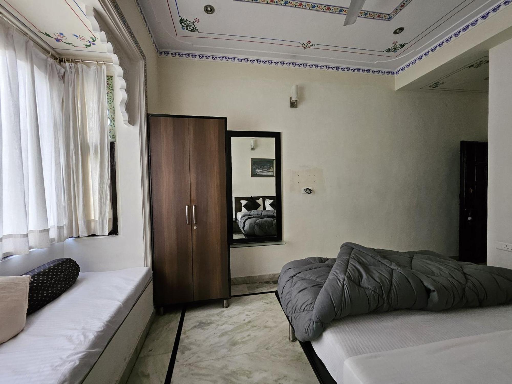 Madpackers Udaipur Hostel Εξωτερικό φωτογραφία
